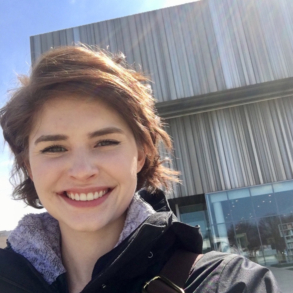 Meet your Posher, Emilie